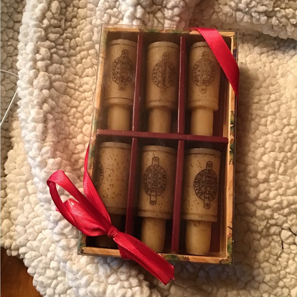 NWOT wine Country Scented Wine Cork Candles.